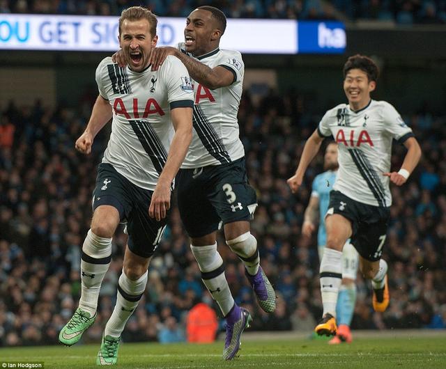  洛里昂锋线双星联手攻破堡垒  